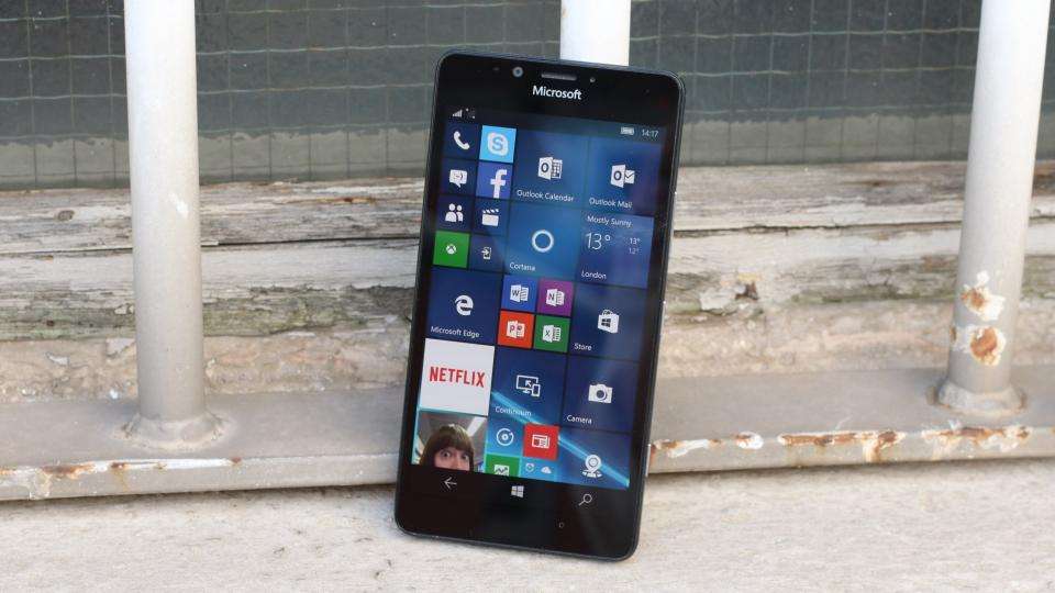 Microsoft Lumia 950 Microsoft Lumia 950 review - Windows 10 comes to mobiles