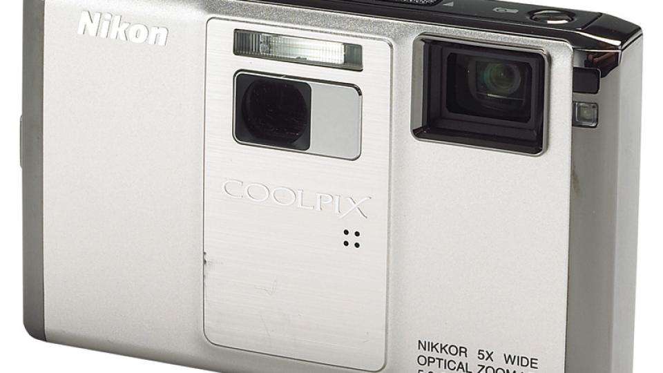 Nikon CoolPix S1000pj review