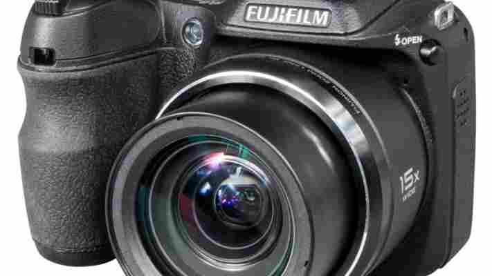 Fujifilm FinePix S2000HD with HD-S2 Kit review