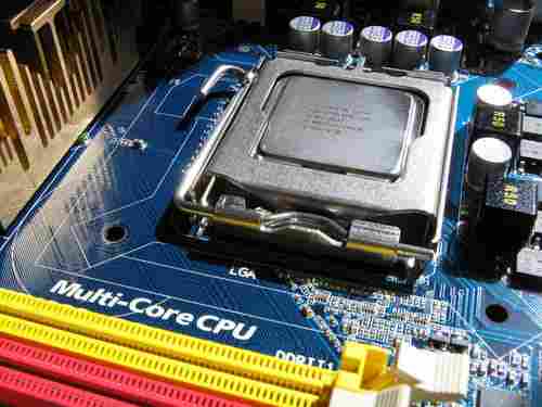 Choosing the right motherboard
